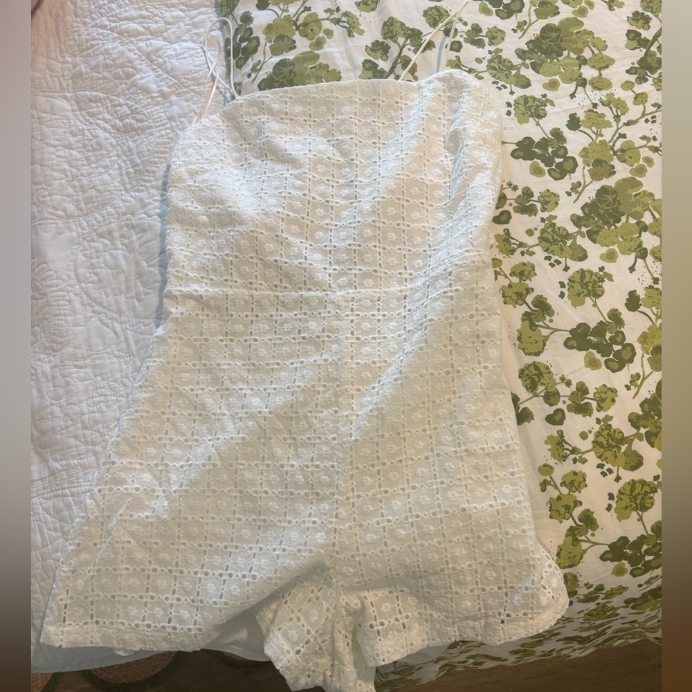 If by sea Anthropologie white eyelet romper. Size large! Never worn! - Picture 6 of 8